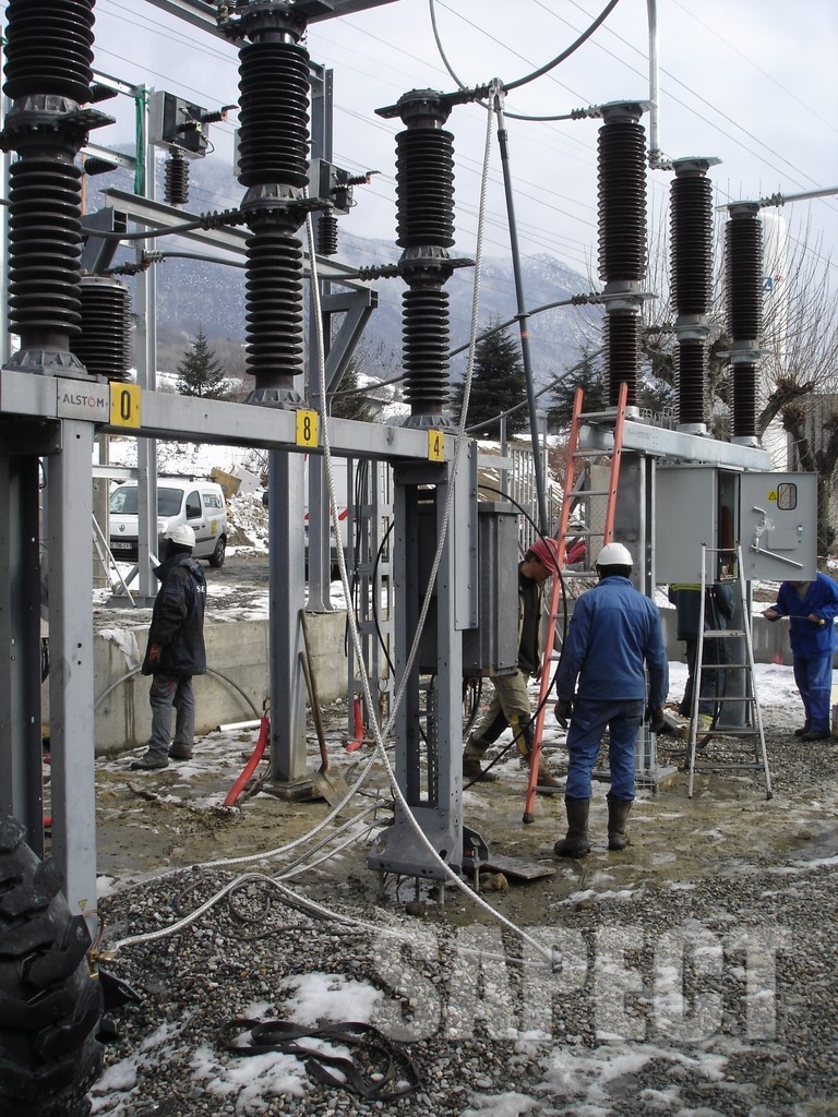 Disjoncteur Alsthom Et Siemens